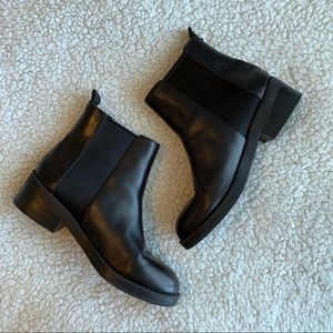Steve Madden Black Leather Ankle Boots